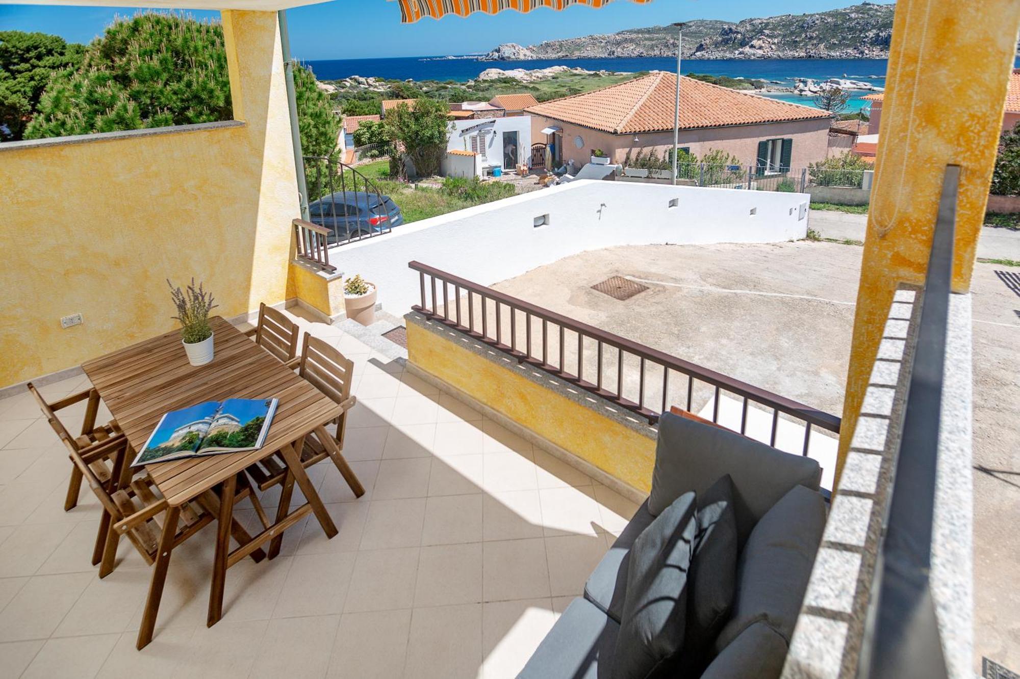 Fronte Mare Capo Testa Santa Teresa Gallura Exterior photo